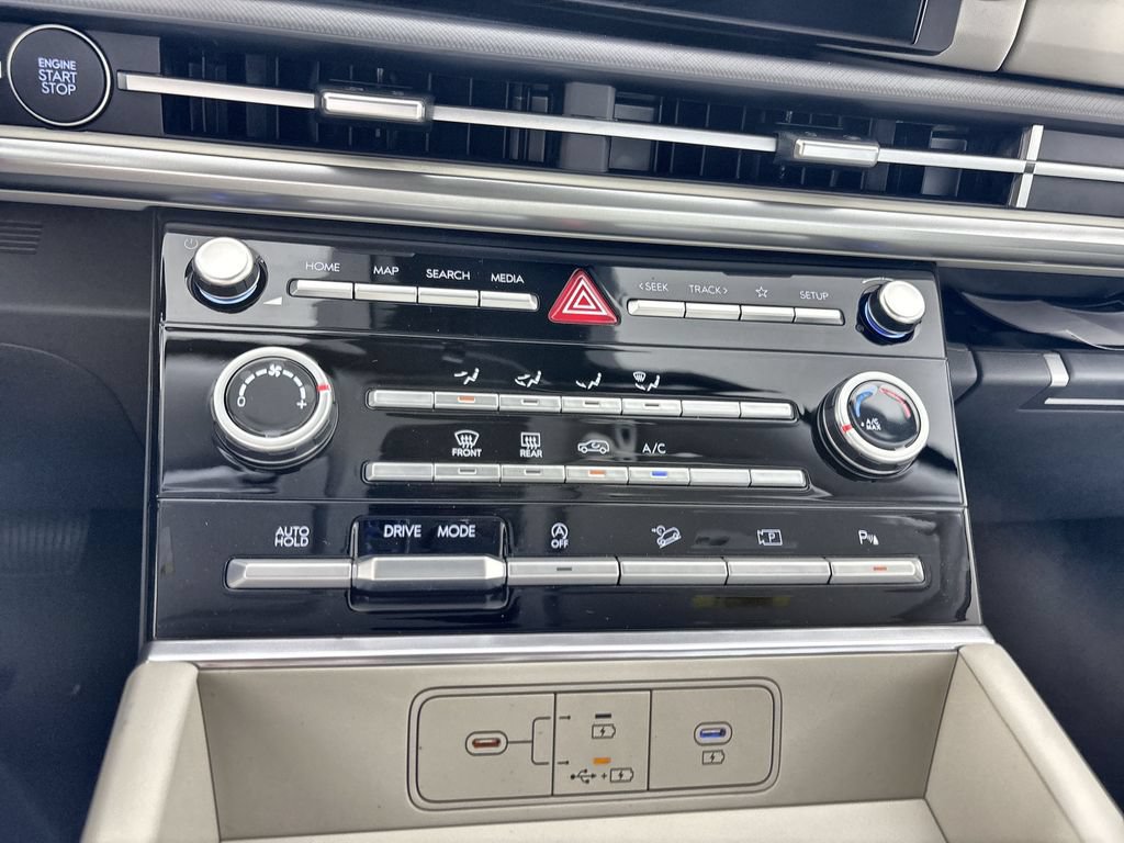 New 2026 Hyundai Santa Fe SE FWD image 16