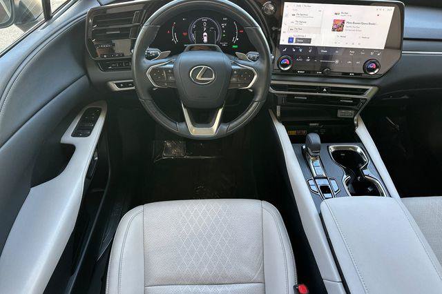Used 2023 Lexus RX 350 w/ Accessory Package (Z1) AWD/4WD image 15