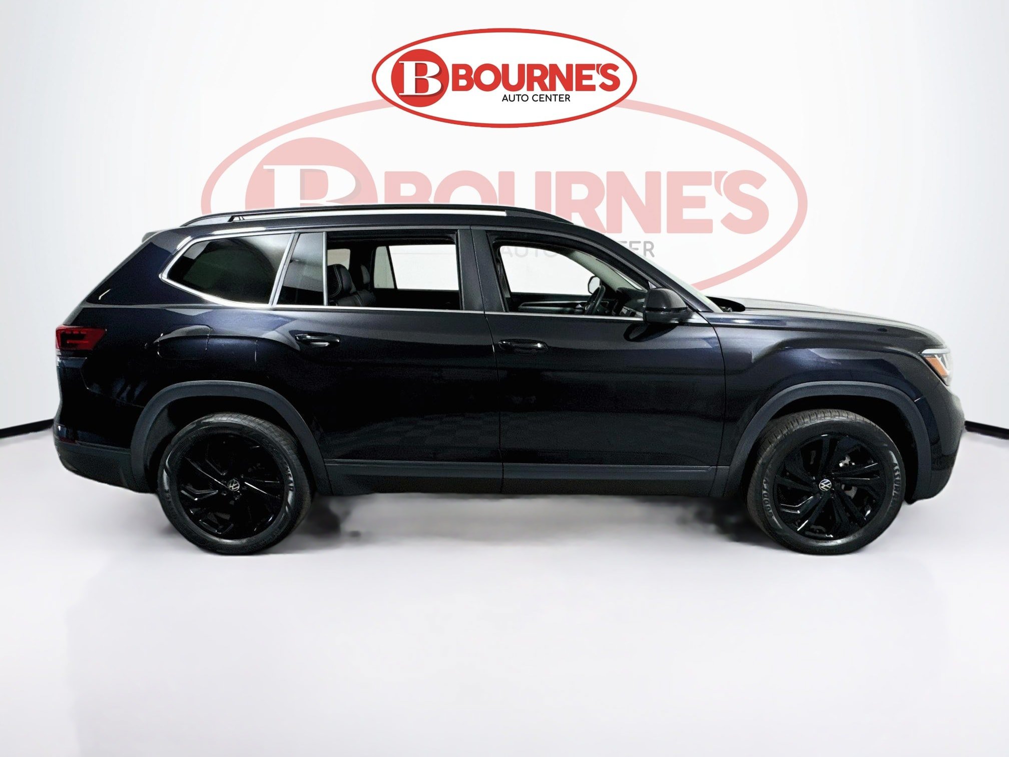Used 2023 Volkswagen Atlas SE w/ Panoramic Sunroof Package AWD/4WD image 12