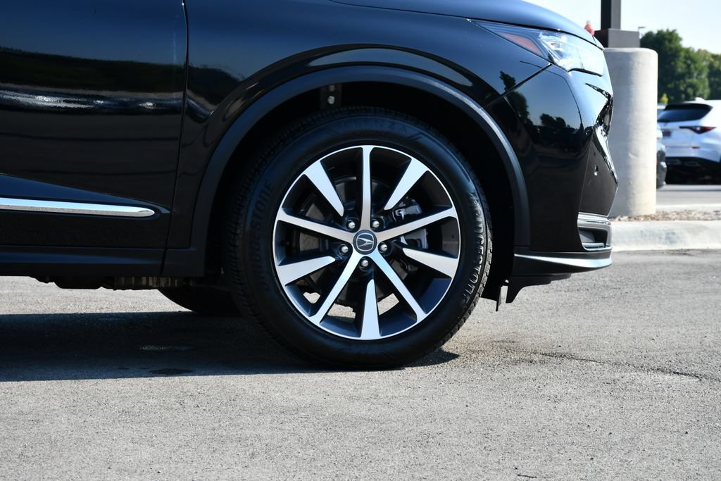 Certified 2026 Acura MDX w/ Technology Package FWD image 12