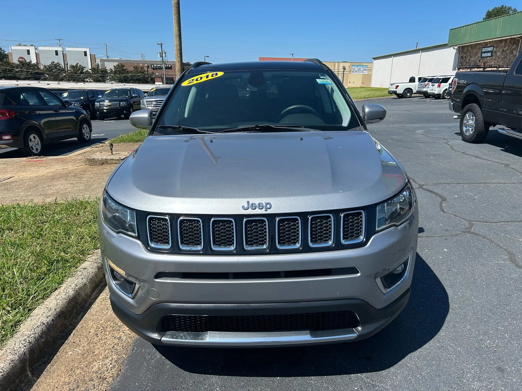 Used 2018 Jeep Compass Limited w/ Navigation Group image 2
