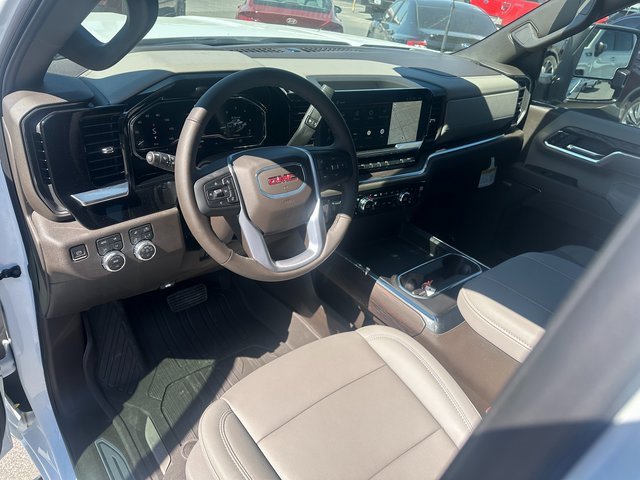 New 2025 GMC Sierra 3500 SLT w/ SLT Convenience Package image 22