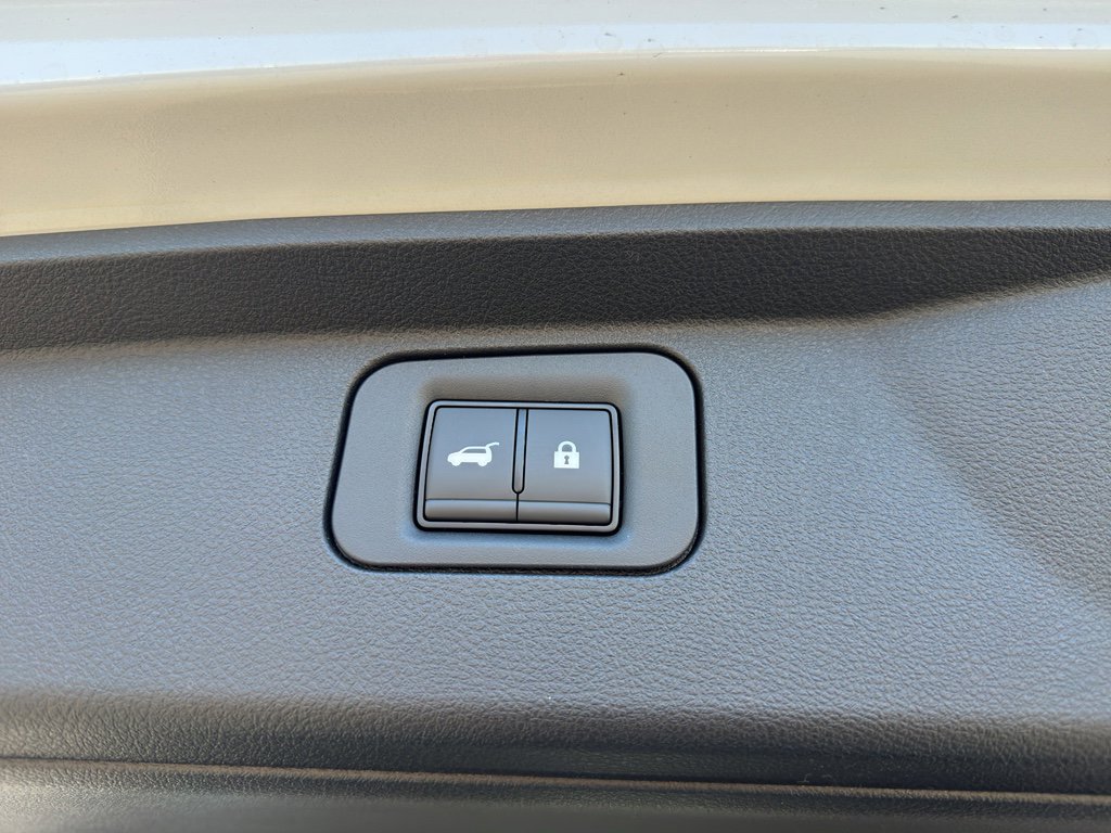 New 2026 Nissan Armada SL w/ Captain's Chari Seat Package image 24