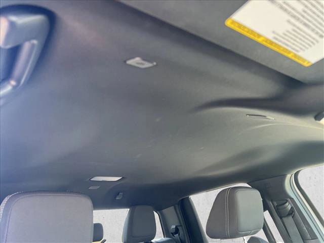 Certified 2025 Toyota Tacoma TRD Off-Road image 25