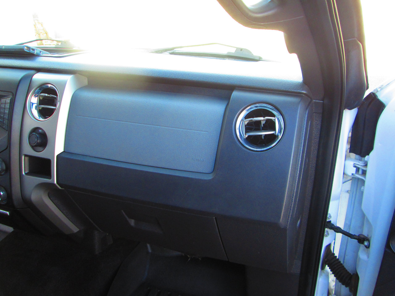 Used 2013 Ford F150 XLT w/ XLT Chrome Pkg image 18