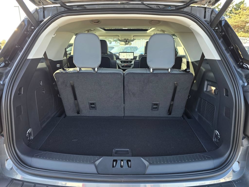 New 2026 Ford Explorer Active w/ Active Comfort Package AWD/4WD image 33