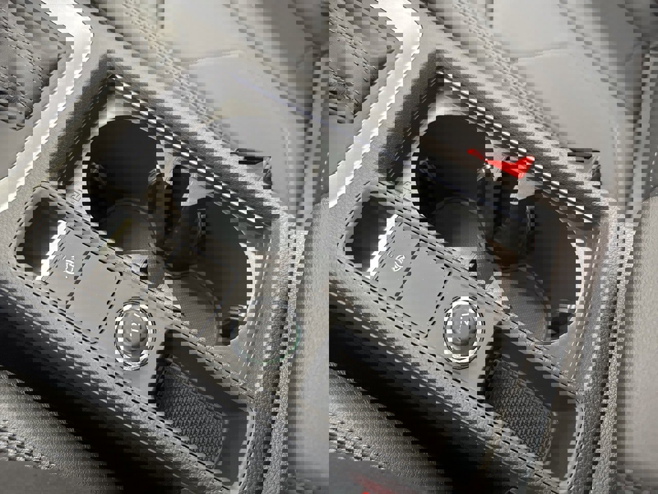 New 2025 Audi Q3 2.0T Premium image 32