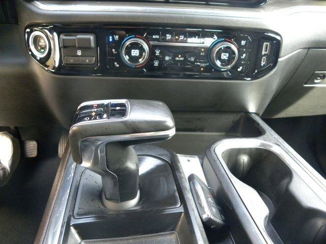 Used 2022 Chevrolet Silverado 1500 High Country w/ Technology Package AWD/4WD image 15