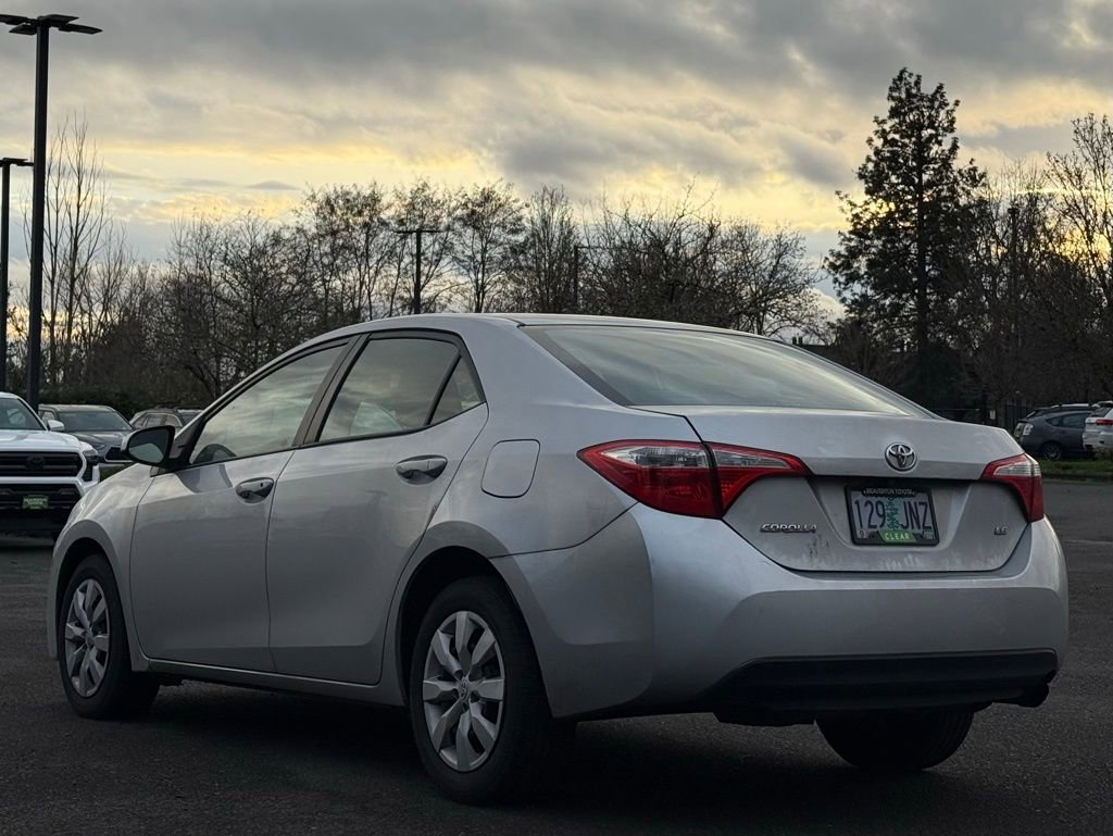 Used 2016 Toyota Corolla LE image 3