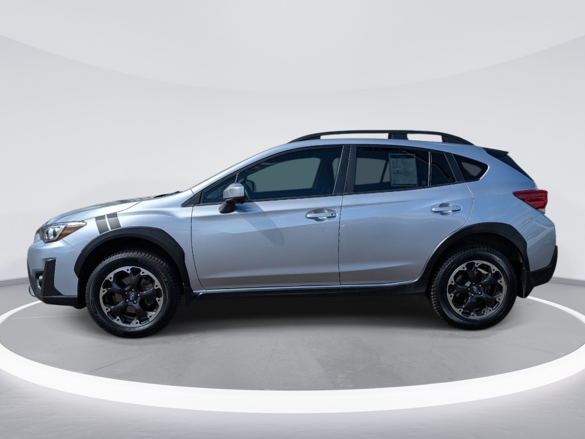 Used 2023 Subaru Crosstrek 2.0i Premium w/ Popular Package #4A AWD/4WD image 4