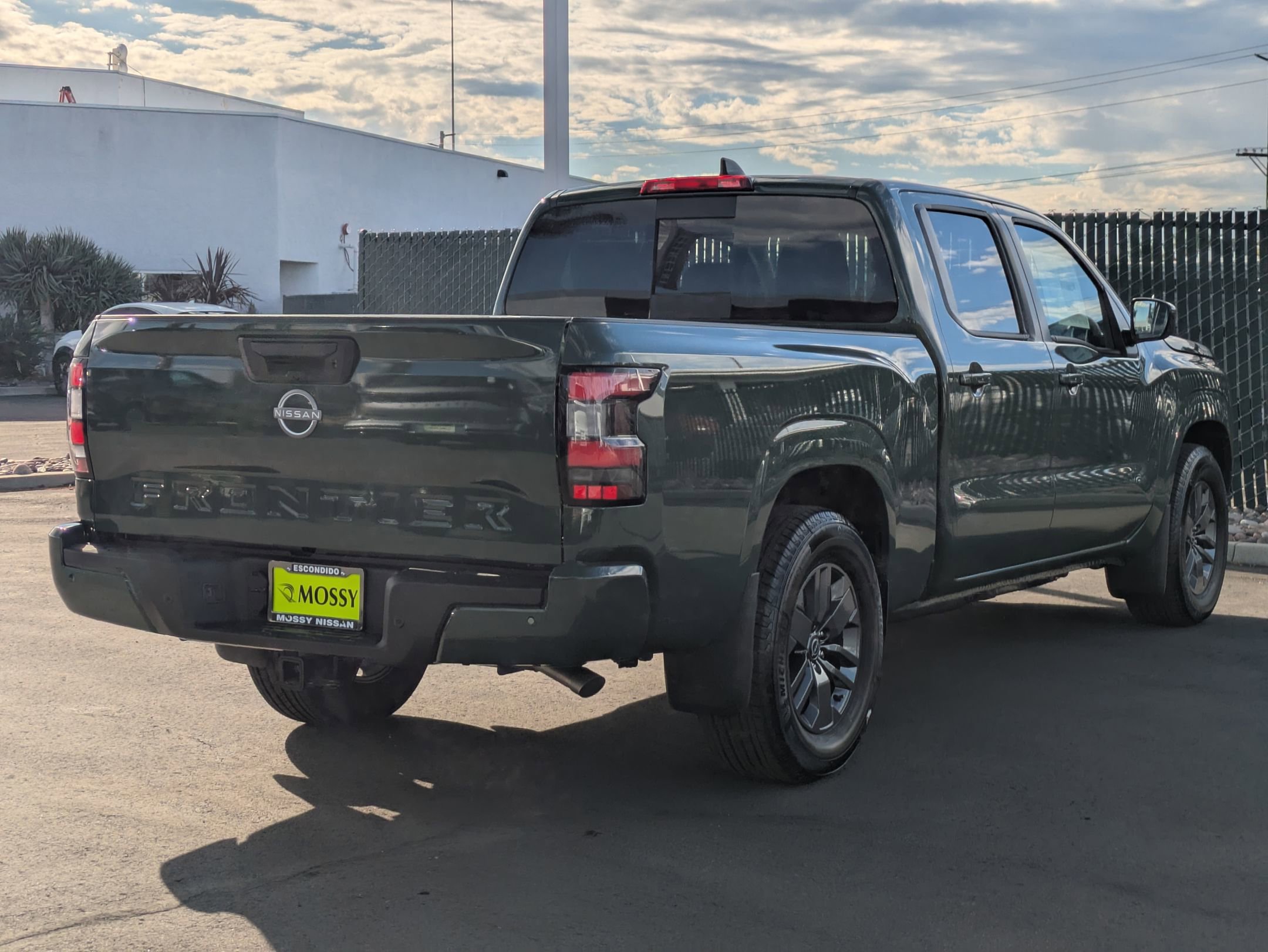 New 2026 Nissan Frontier SV image 8
