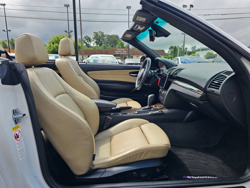 Used 2008 BMW 135i Convertible RWD image 10