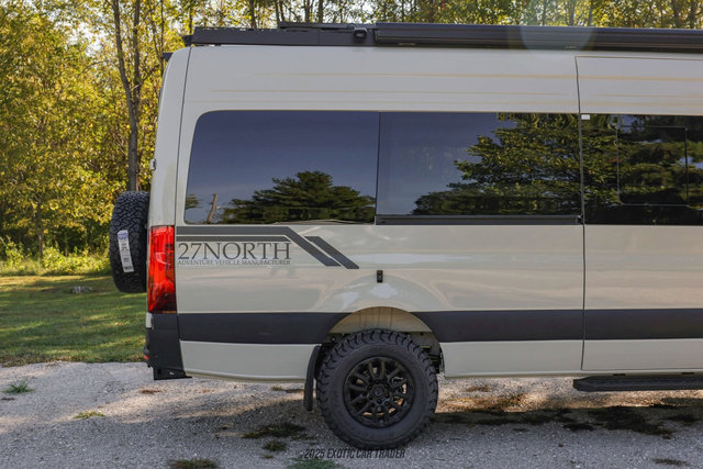 Used 2025 Mercedes-Benz Sprinter 2500 image 10