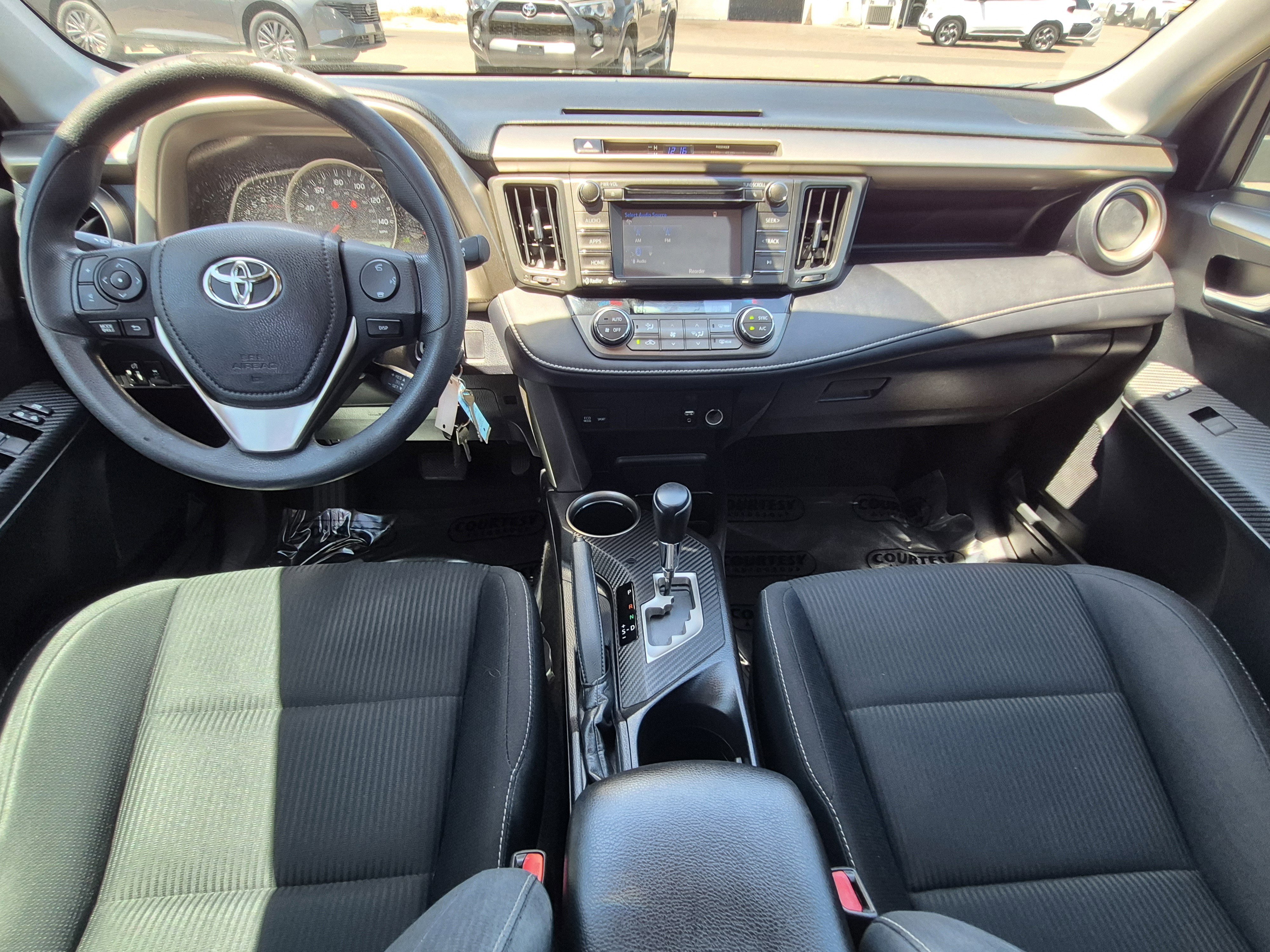 Used 2015 Toyota RAV4 XLE FWD image 14