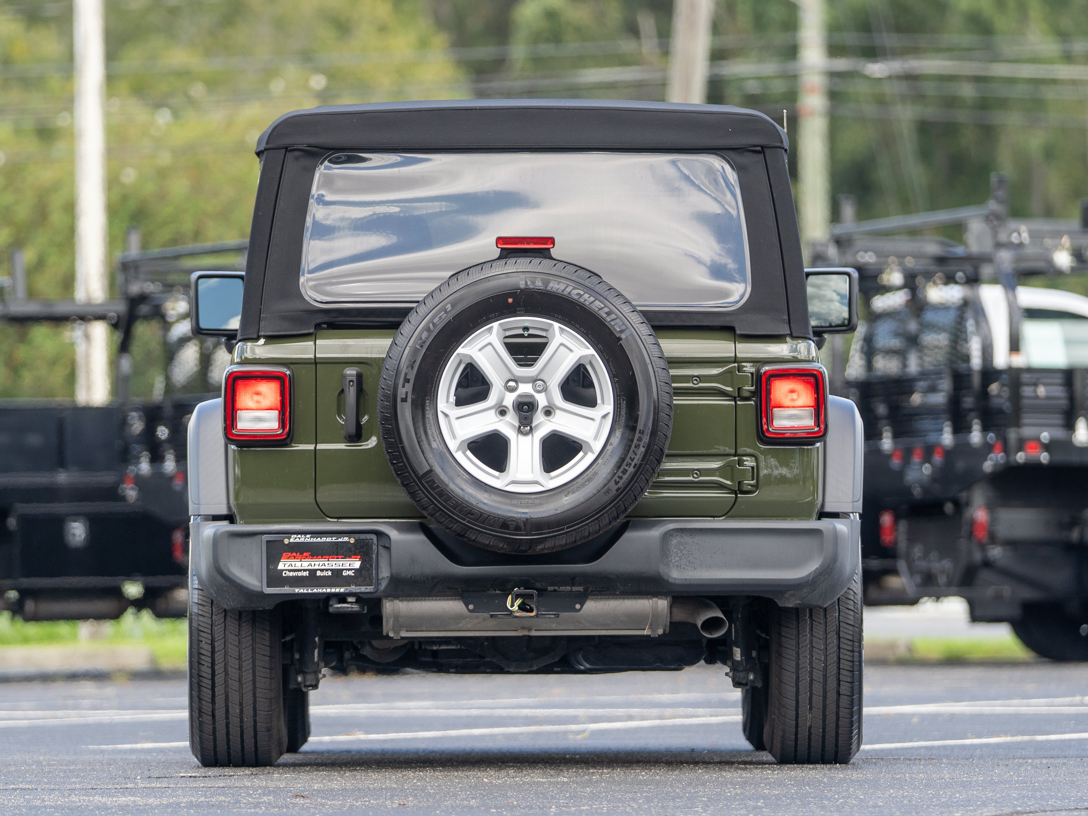 Used 2023 Jeep Wrangler Sport AWD/4WD image 39