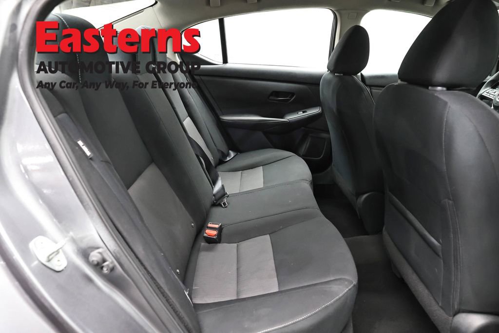 Used 2024 Nissan Sentra SV FWD image 23