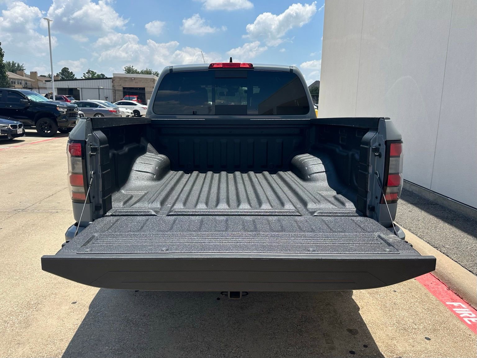 Used 2024 Nissan Frontier PRO-4X w/ Off-Road Protection Package AWD/4WD image 17