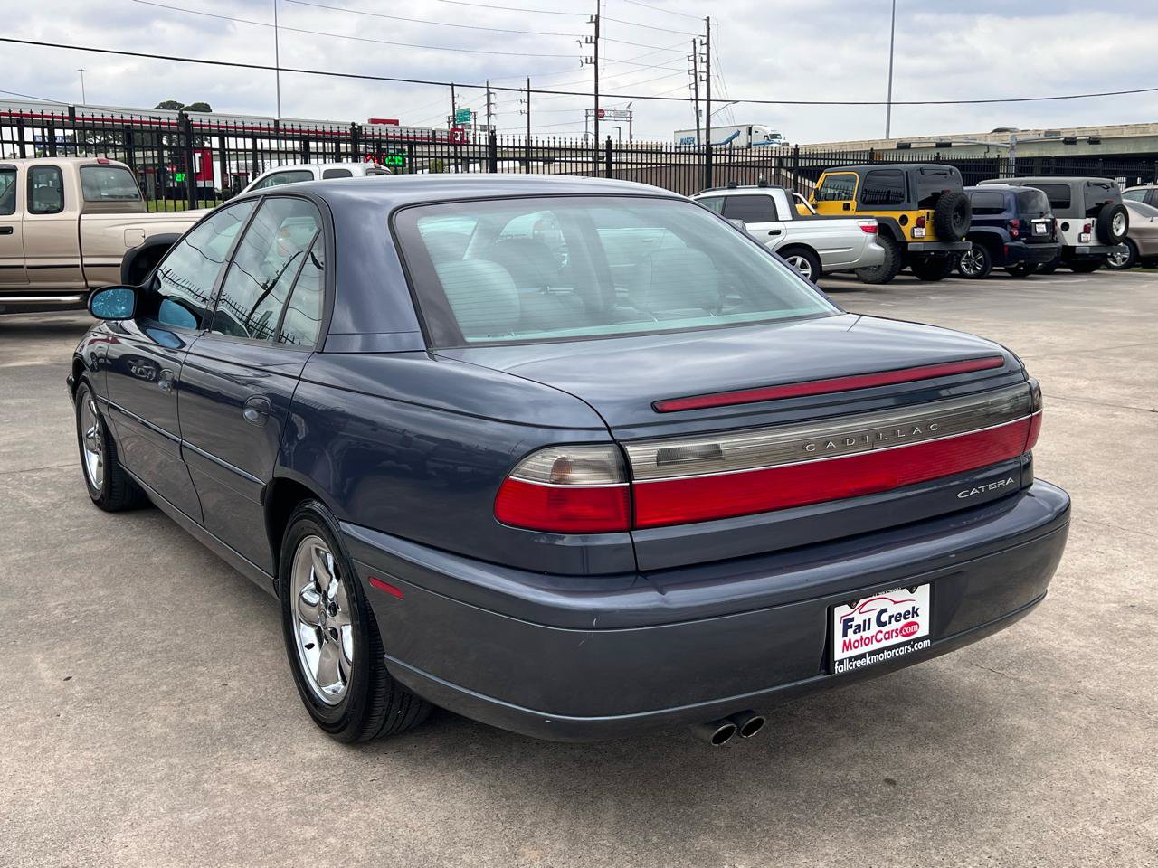 Used 1997 Cadillac Catera RWD image 4