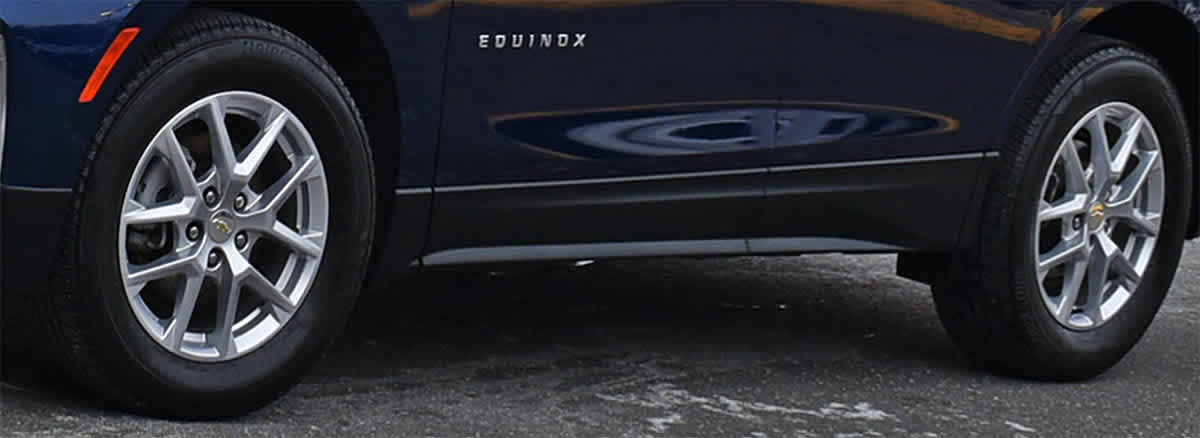 Used 2023 Chevrolet Equinox LT image 28