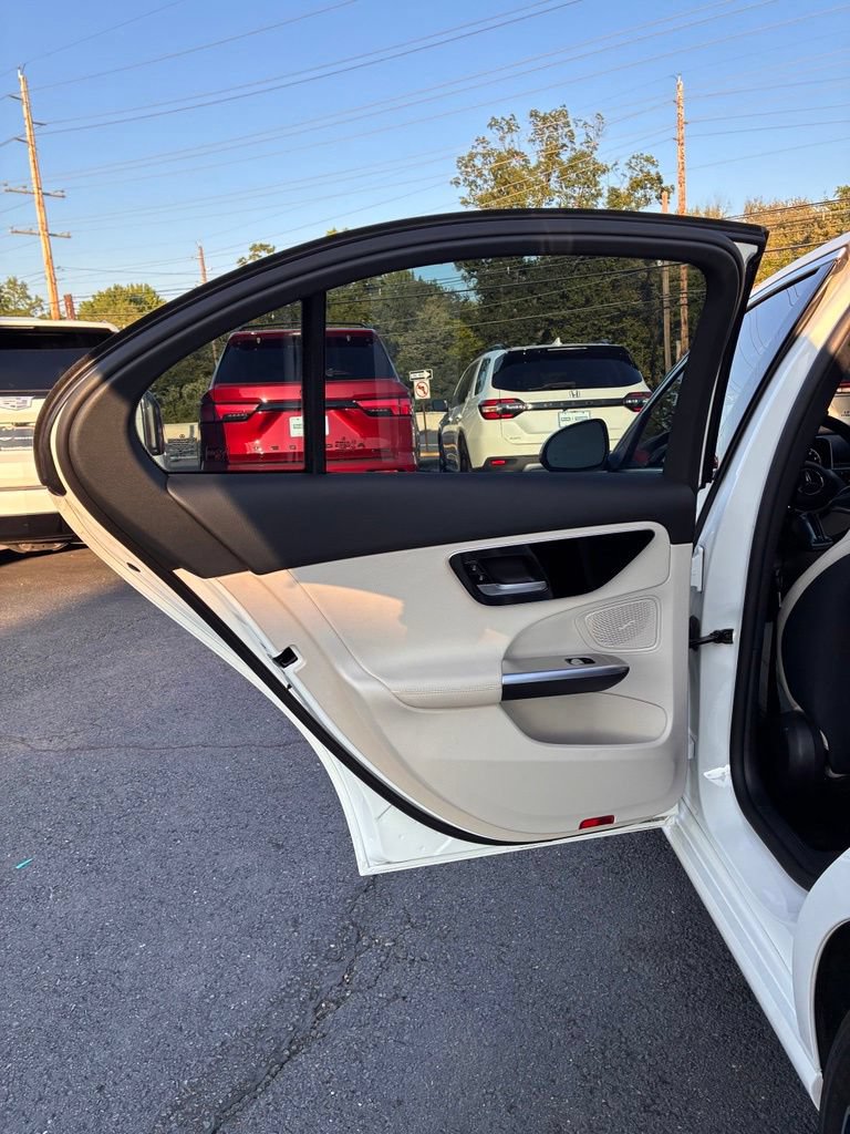 Used 2023 Mercedes-Benz C 300 4MATIC Sedan image 43