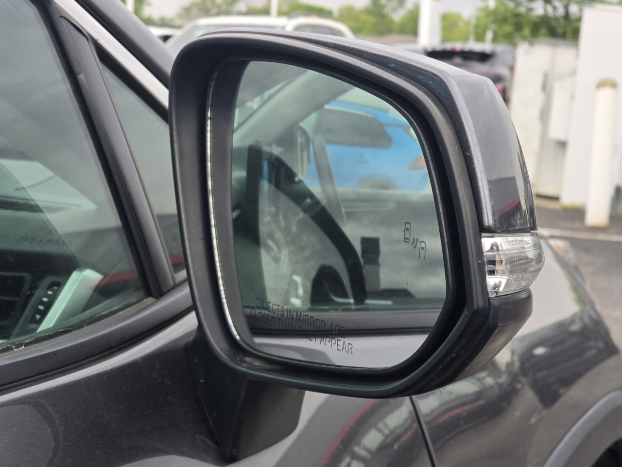 Used 2022 Toyota RAV4 LE AWD/4WD image 19