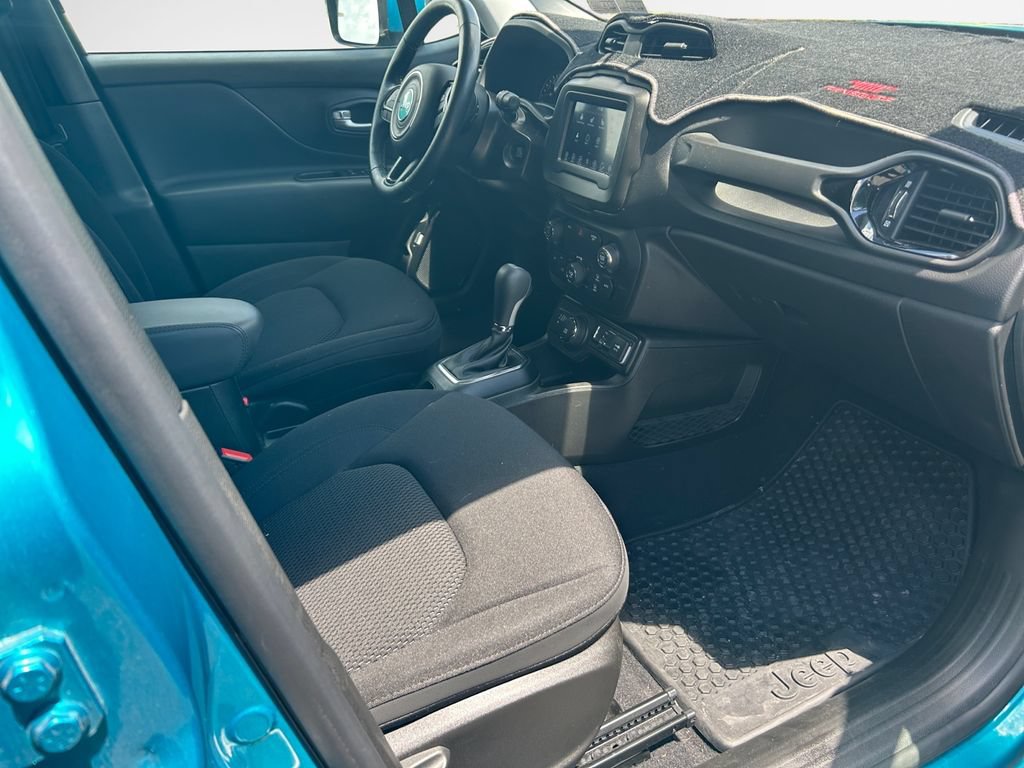 Certified 2020 Jeep Renegade Altitude AWD/4WD image 30