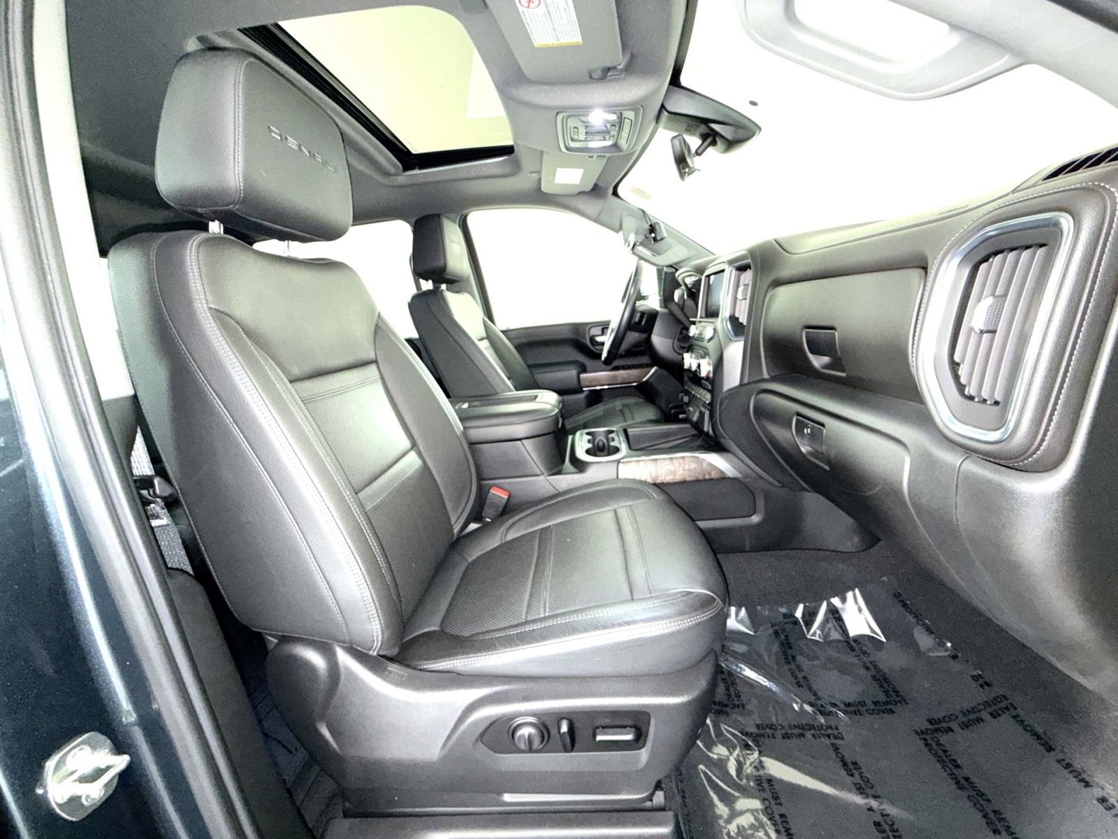Used 2020 GMC Sierra 2500 Denali w/ Denali Ultimate Package AWD/4WD image 28