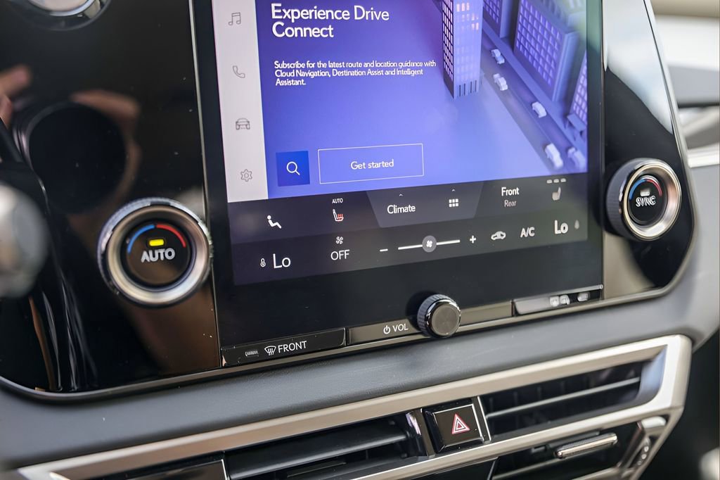 Used 2024 Lexus RX 350 FWD w/ Technology Package image 18