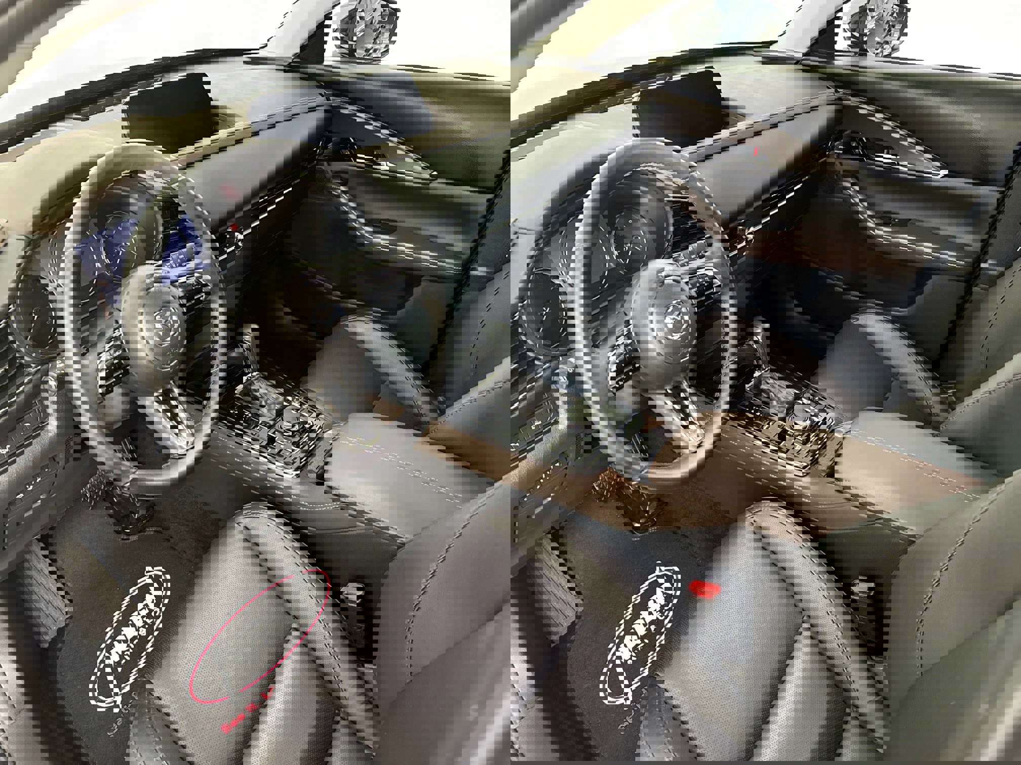 Used 2025 MAZDA CX-30 AWD 2.5 S w/ Premium Package image 5