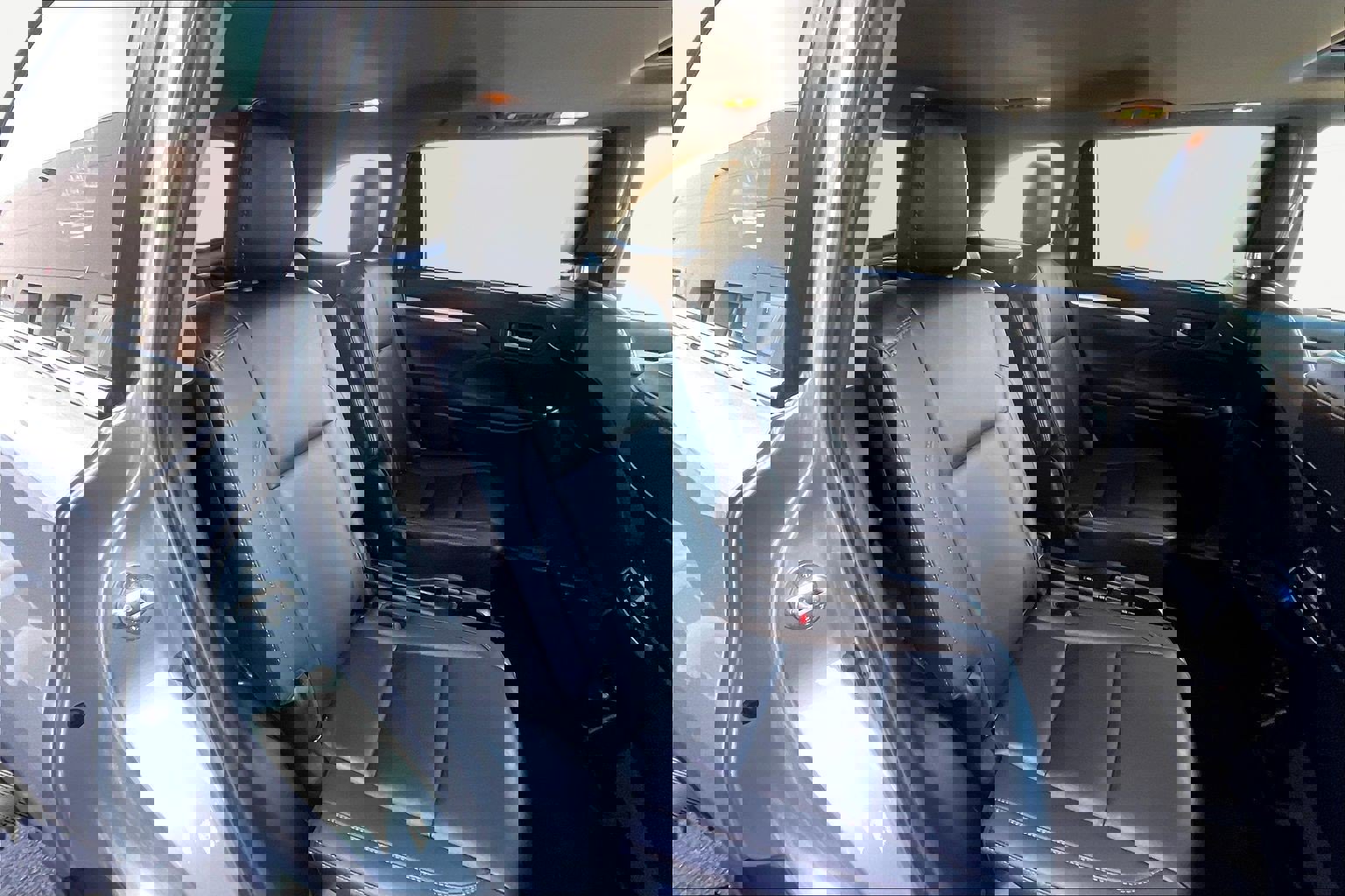 Used 2019 Toyota Highlander XLE image 25