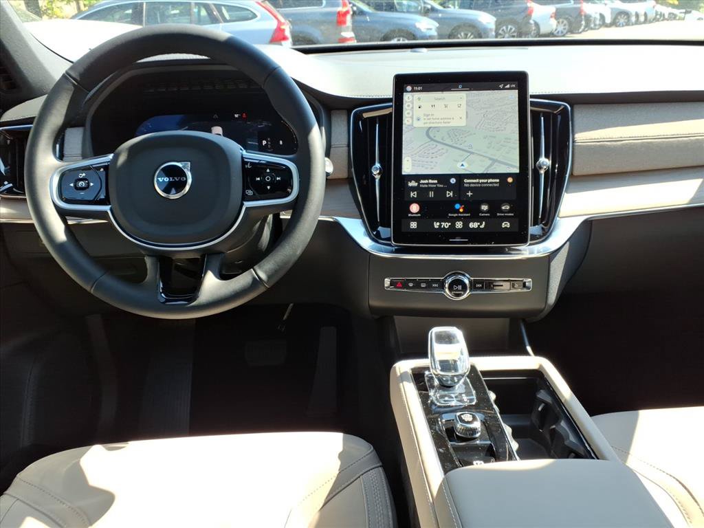New 2026 Volvo XC90 B5 Plus w/ Protection Package Premier AWD/4WD image 12