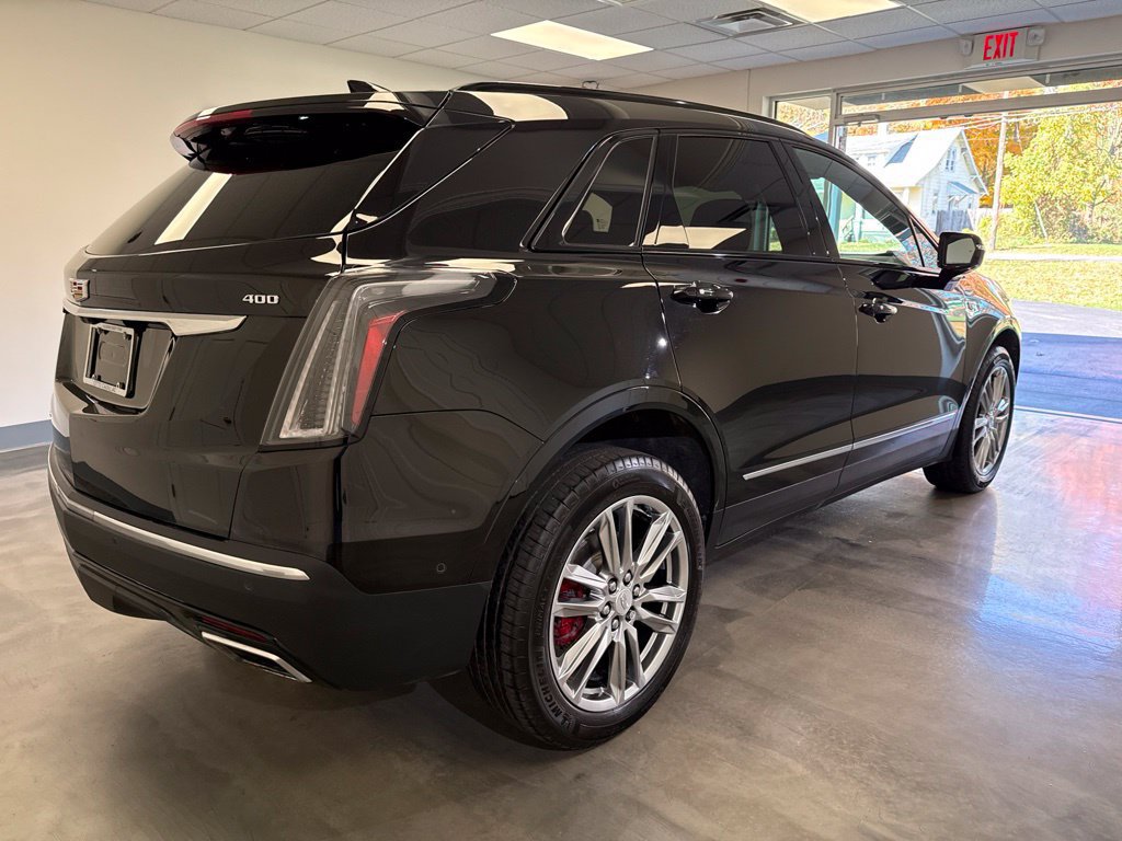 Used 2026 Cadillac XT5 Sportv w/ LPO, Floor Liner Package AWD/4WD image 2