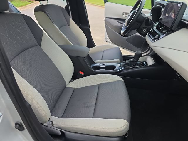 Used 2026 Toyota Corolla LE FWD image 11