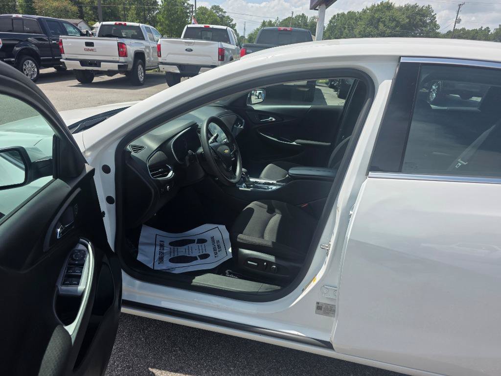 Used 2023 Chevrolet Malibu LT FWD image 5