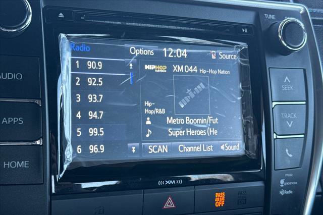 Certified 2016 Toyota Camry SE image 19