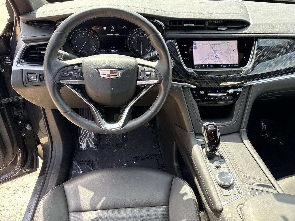 Used 2023 Cadillac XT6 Premium Luxury w/ Technology Package AWD/4WD image 31