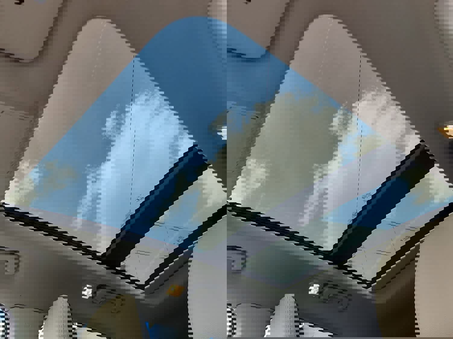 Used 2022 Ford Escape SEL w/ Technology Package image 12