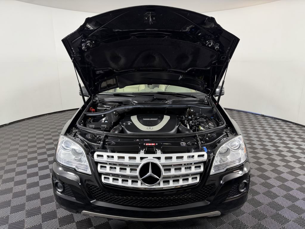 Used 2011 Mercedes-Benz ML 350 4MATIC image 34