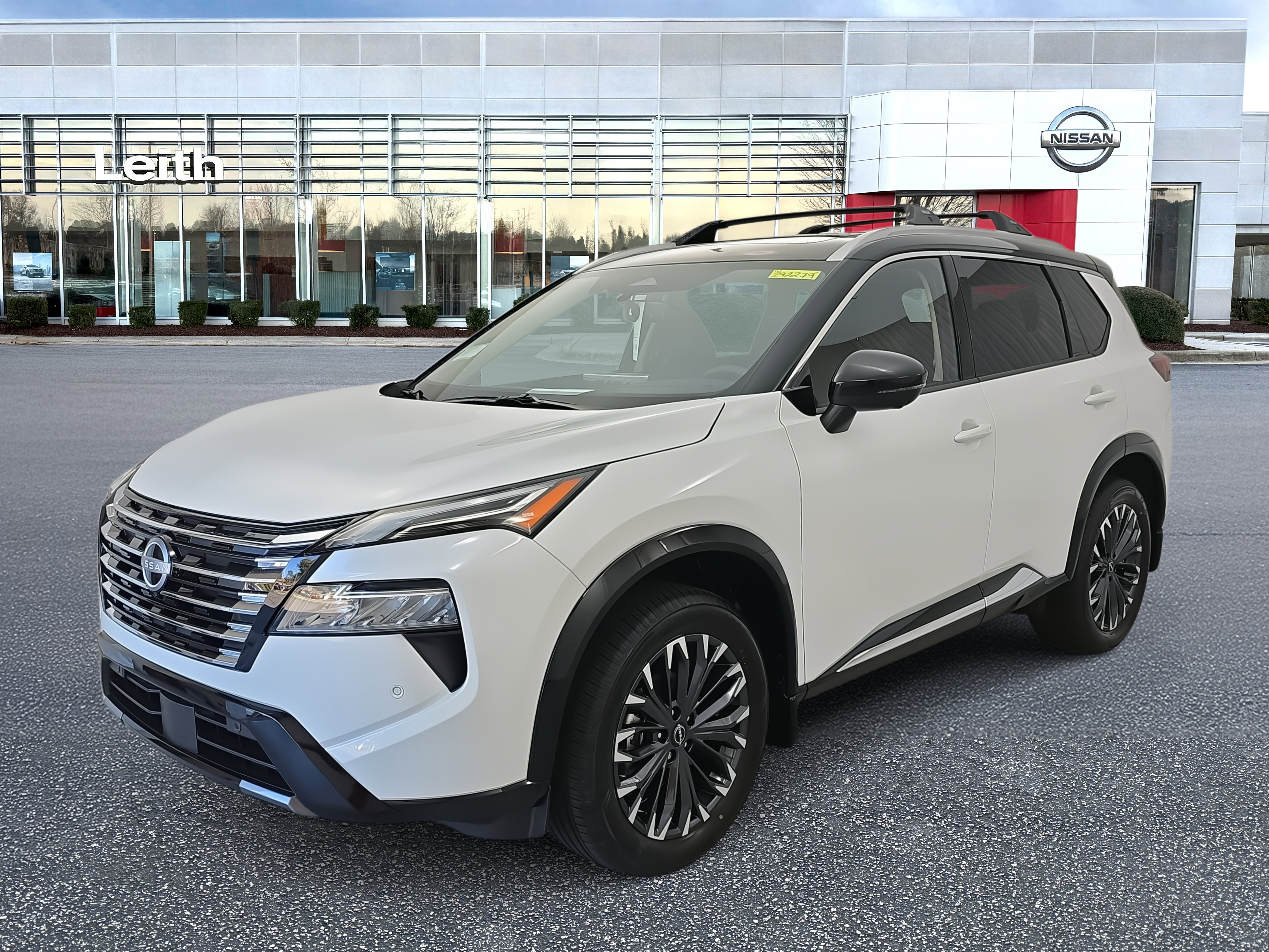 New 2026 Nissan Rogue Platinum image 1
