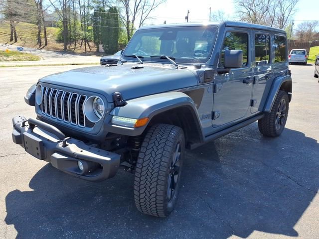 Used 2025 Jeep Wrangler Sahara 4xe image 35