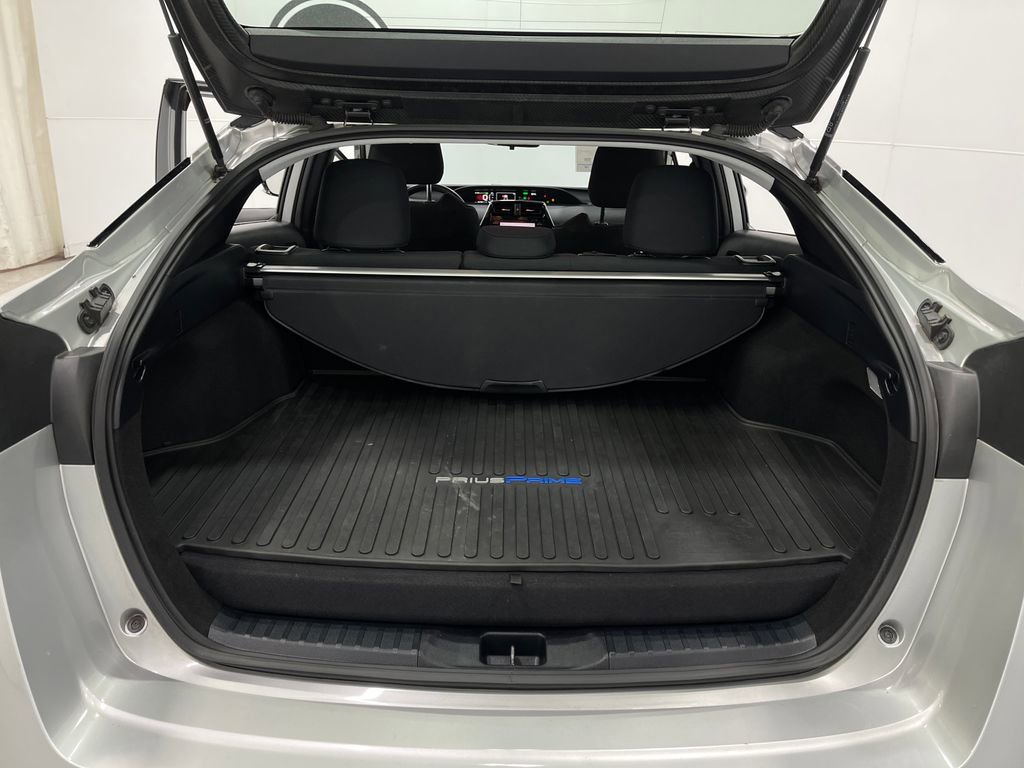 Used 2020 Toyota Prius Prime LE image 23