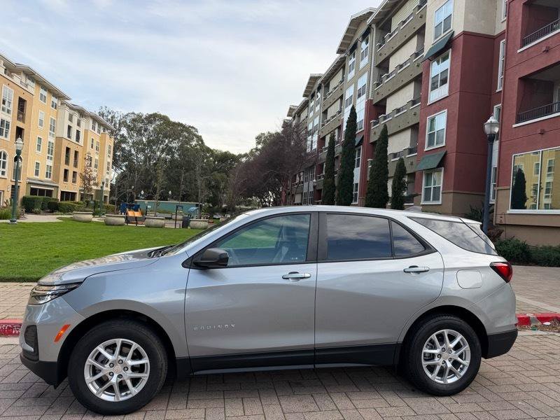 Used 2023 Chevrolet Equinox LS AWD/4WD image 5