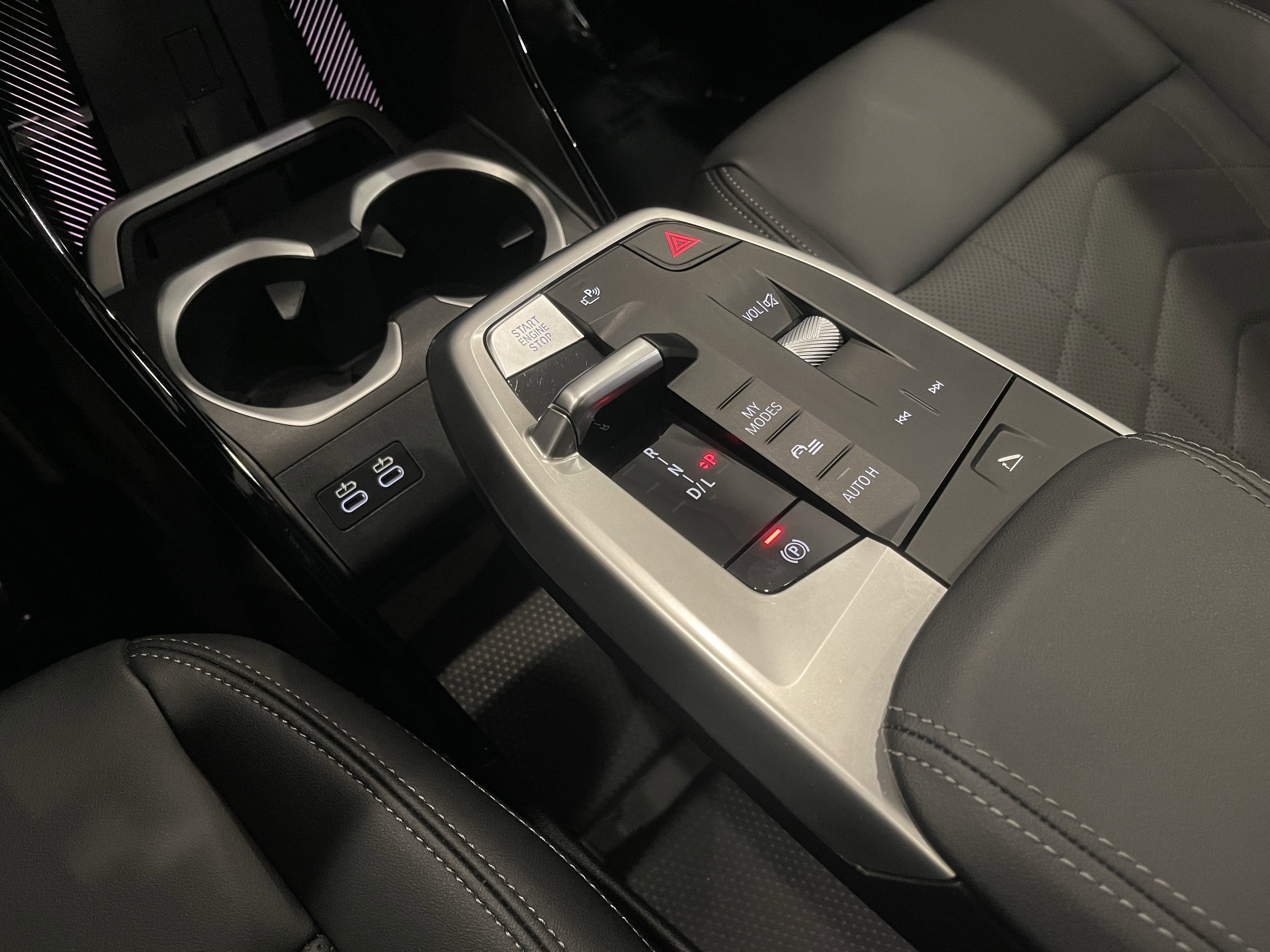 Used 2025 BMW X1 xDrive28i w/ Technology Package image 18