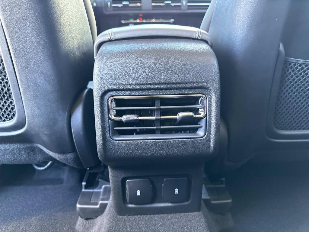 New 2026 Lincoln Corsair Premiere image 16