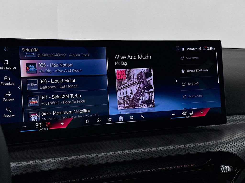 Used 2025 BMW 330i xDrive Sedan w/ Premium Package image 20