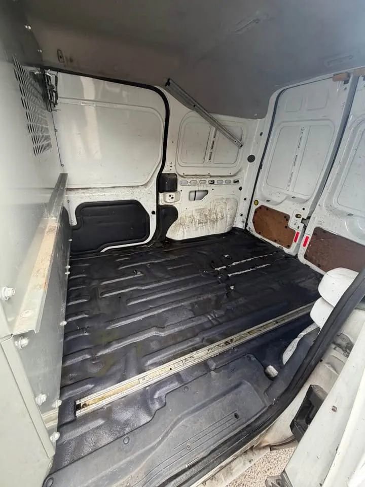 Used 2012 Ford Transit Connect XLT FWD image 8