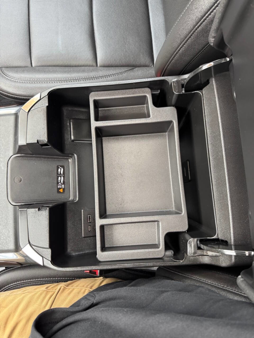 Used 2024 GMC Sierra 2500 SLT w/ Texas SLT Premium Package image 38