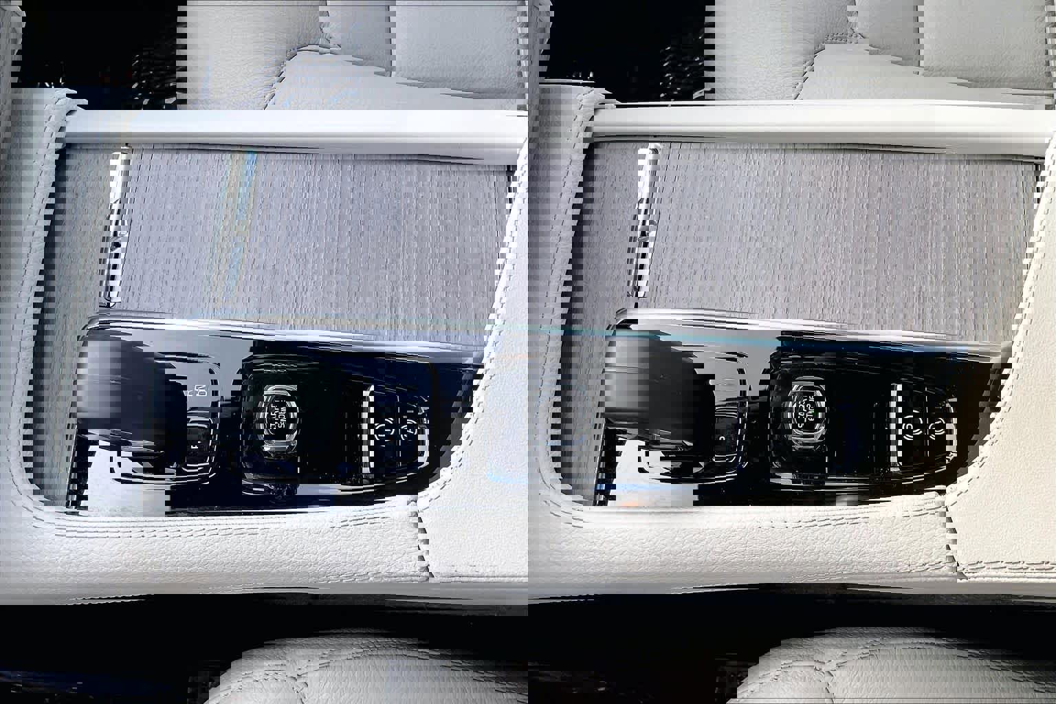 Used 2023 Volvo XC90 T8 Plus w/ Protection Package Premier image 20