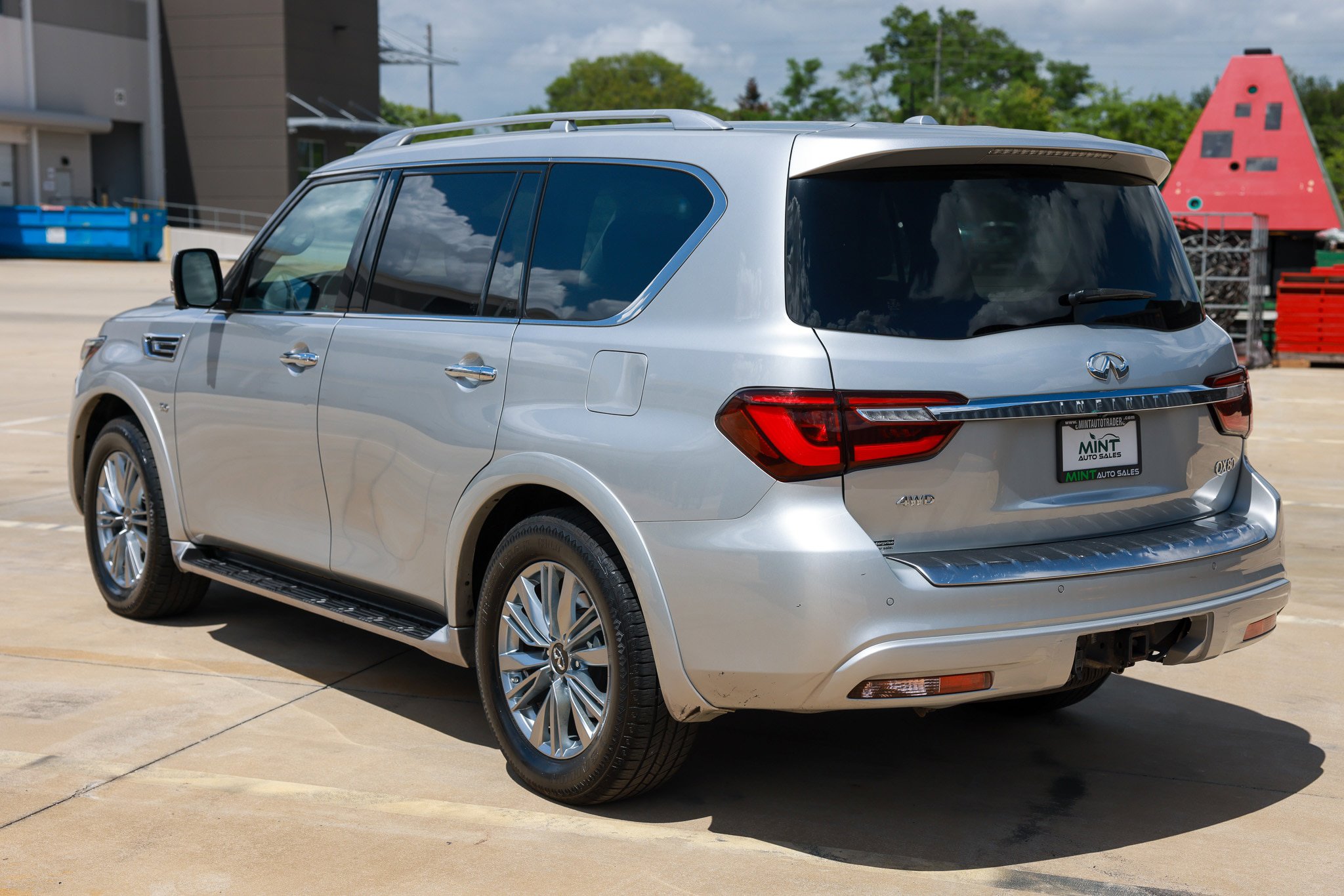 Used 2020 INFINITI QX80 Luxe w/ Proassist Package image 7