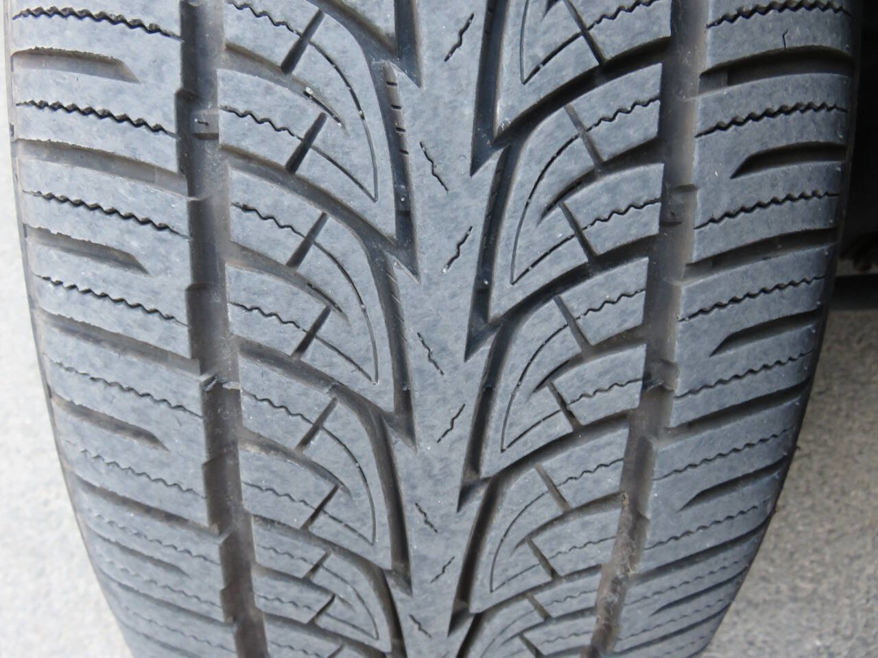 Used 2011 Toyota Sequoia Limited image 39